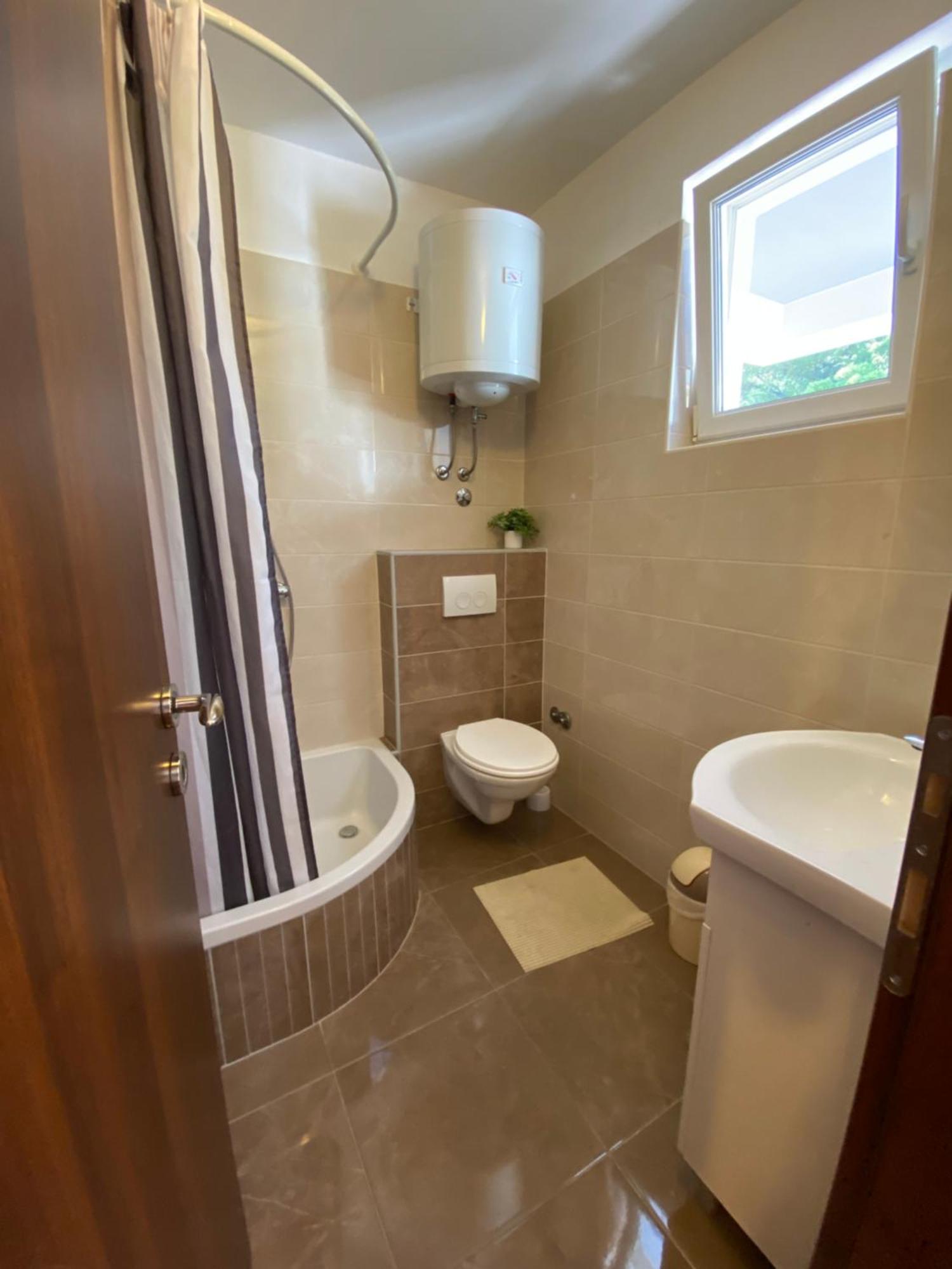 Apartment Toni Duce Bagian luar foto